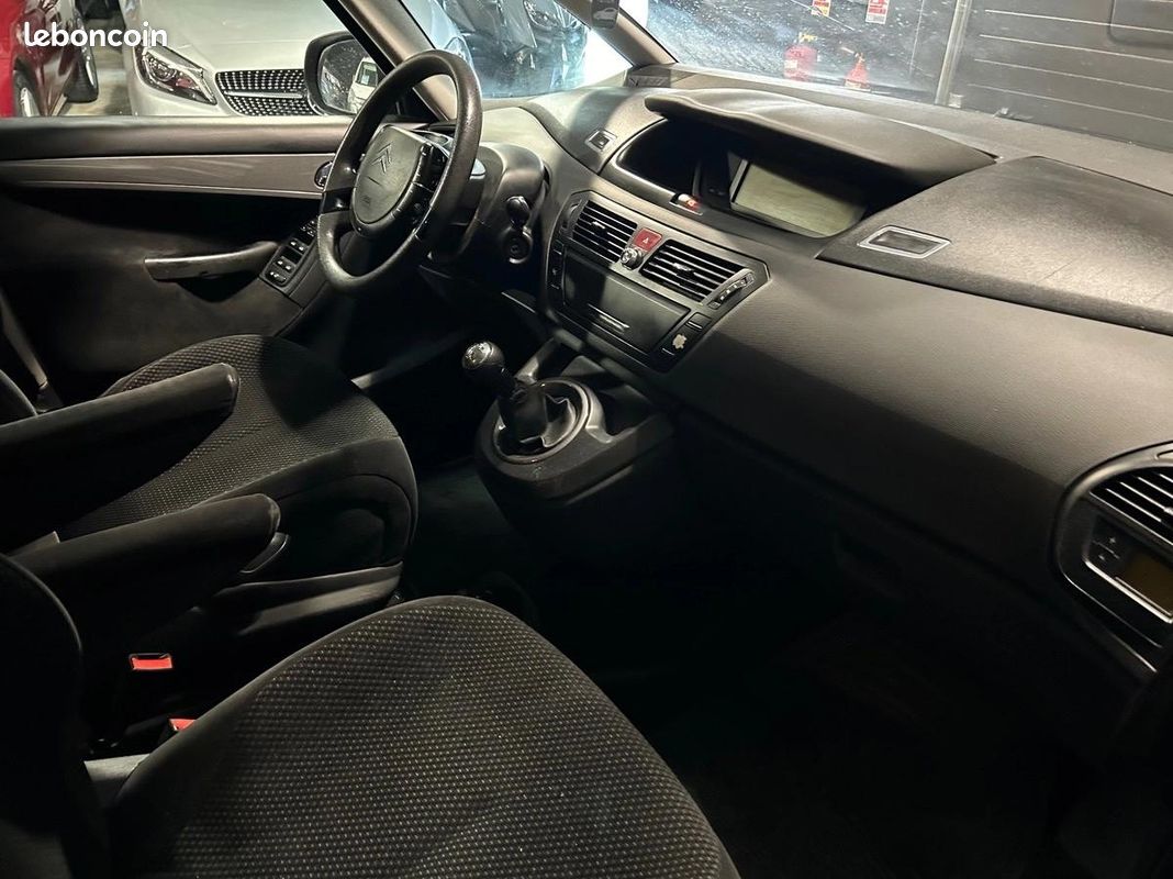 Citroen C4 Picasso HDI 110 CV 3990 d (image 10)