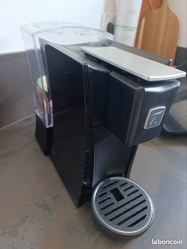 Machine a the nestle (image 5)