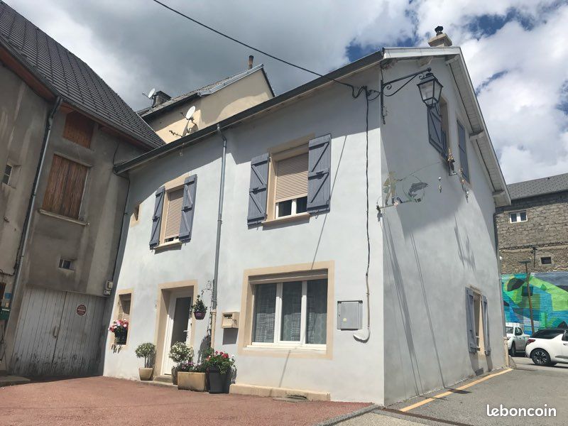 Maison 5 pièces 132 m² · à La Mure · 132 m² · 190 000 €