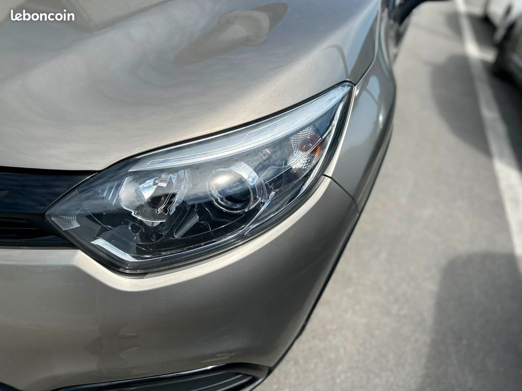 Renault CAPTUR Intens (image 9)