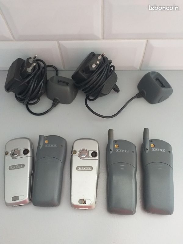Troc Echange Lot téléphones NOKIA et chargeurs sur