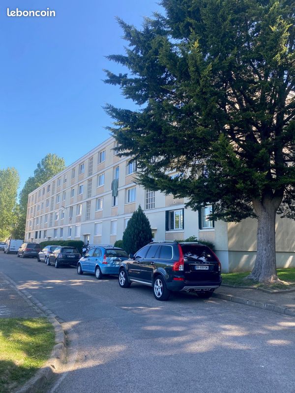 Appartement 2 pièces 42 m² · à Trappes · 42 m² · 99 000 €