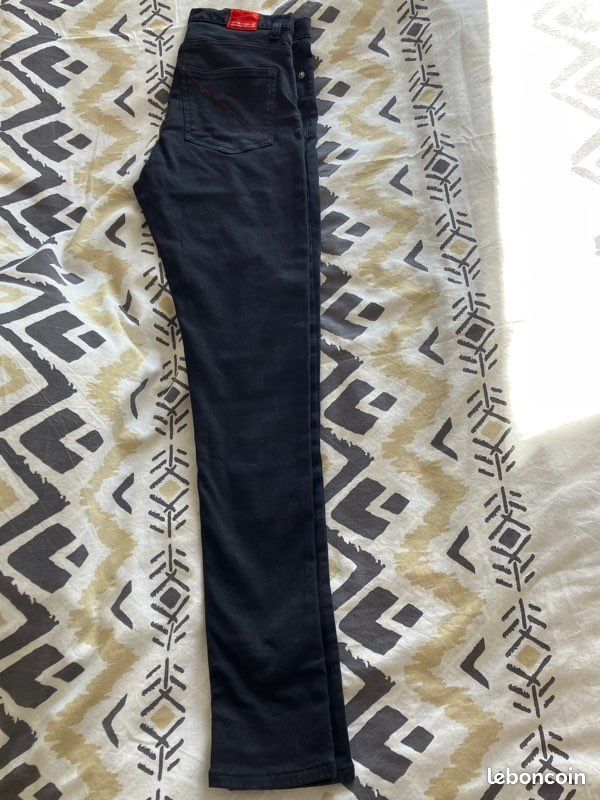 Jean noir 1083 (image 1)
