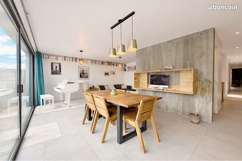Maison 6 pièces 165 m² · à Cercié · 165 m² · 429 000 €