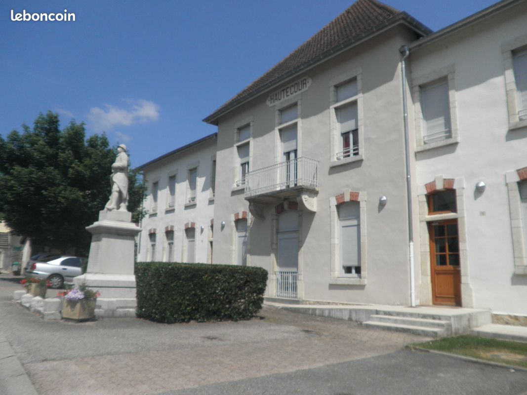 Appartement 2 pièces 61 m² · à Hautecourt-Romanèche · 61 m² · 534 €/mois