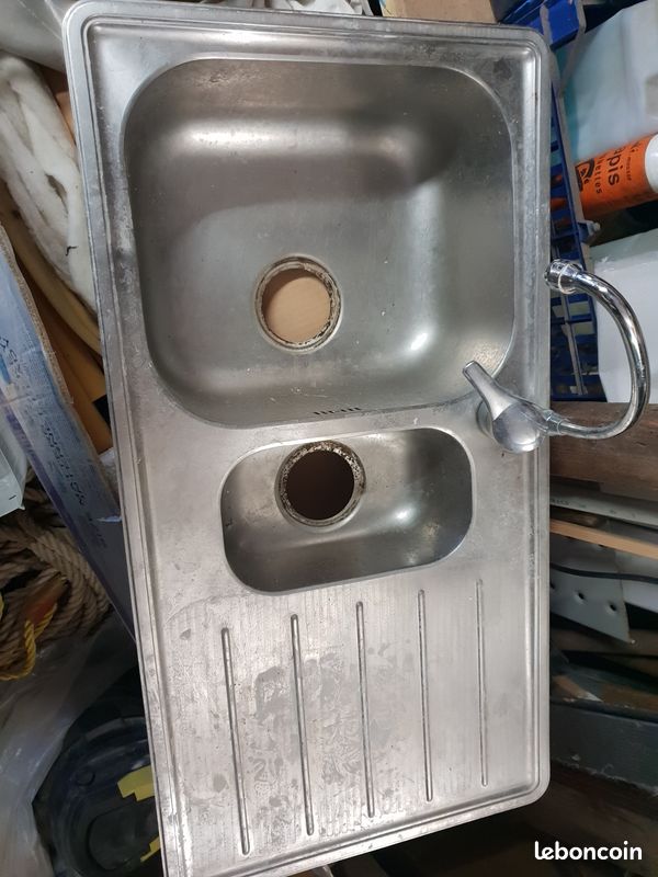 Evier inox avec mitigeur (image 1)