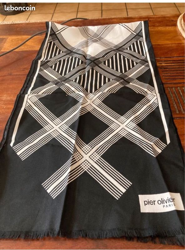 Foulard Vintage Pier Olivier Paris (image 2)