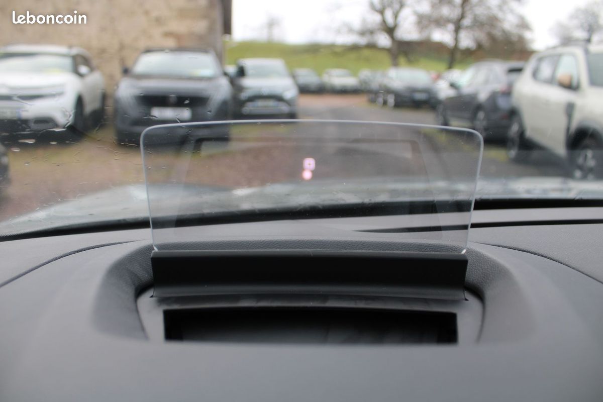 Citroen C4 X SHINE PACK 130 CV EAT8 BOITE AUTO CAMÉRA GRAND GPS USB FULL LEDS TOIT PANO ESP (image 19)