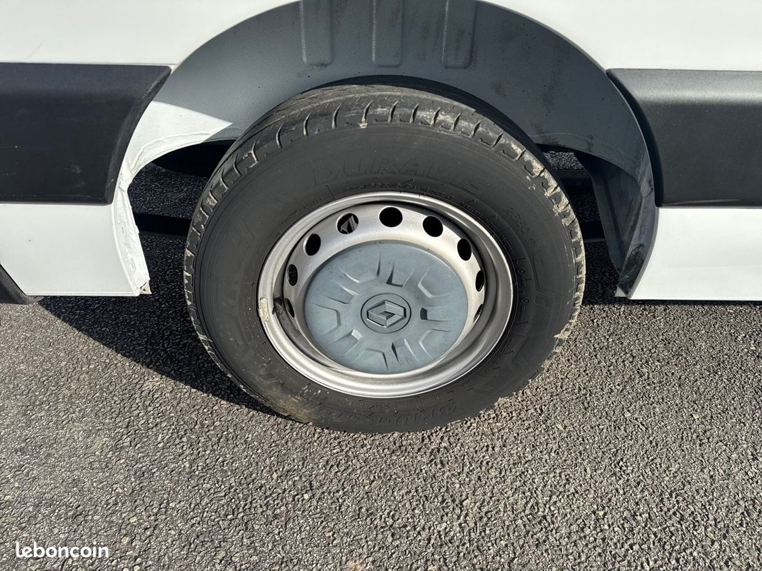 Renault master fgn trac f3500 l2h2 blue dci 135 confort (image 9)