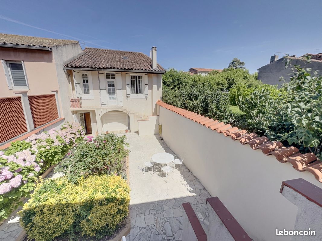 Maison 5 pièces 165 m² · à Sorèze · 165 m² · 189 900 €
