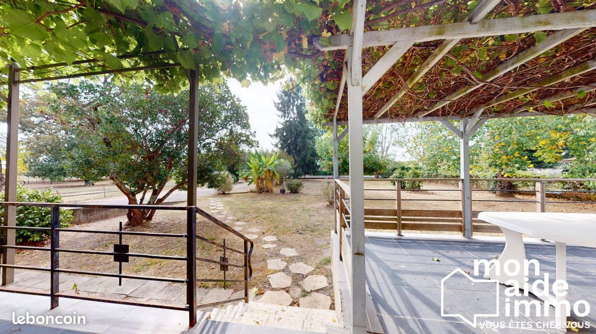 Maison 11 pièces 237 m² · à Castillon-la-Bataille · 237 m² · 315 000 €