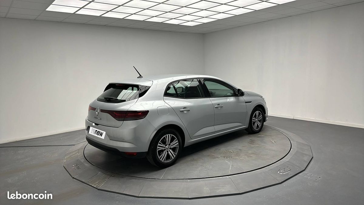 Renault megane iv berline blue dci 115 evolution (image 2)