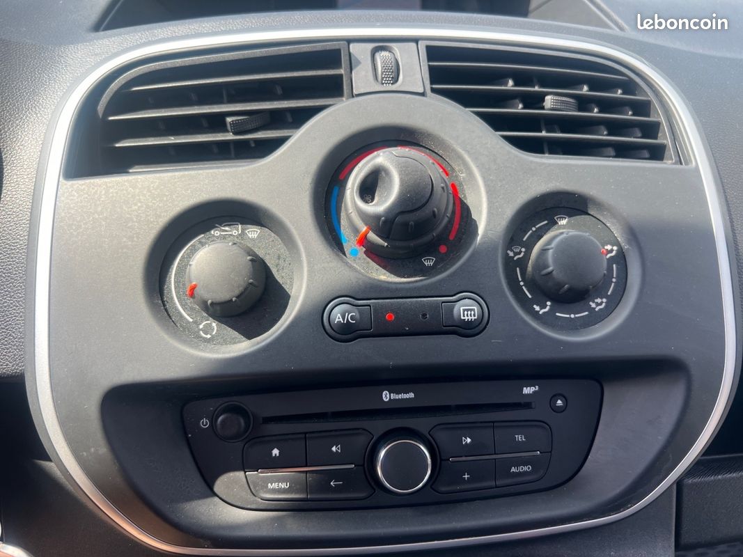 RENAULT KANGOO EXPRESS 1.5 BLUE DCI 80 Air Link 80Ch camera de recul radar AR carplay antivol cabine Garantie 12 mois (image 21)