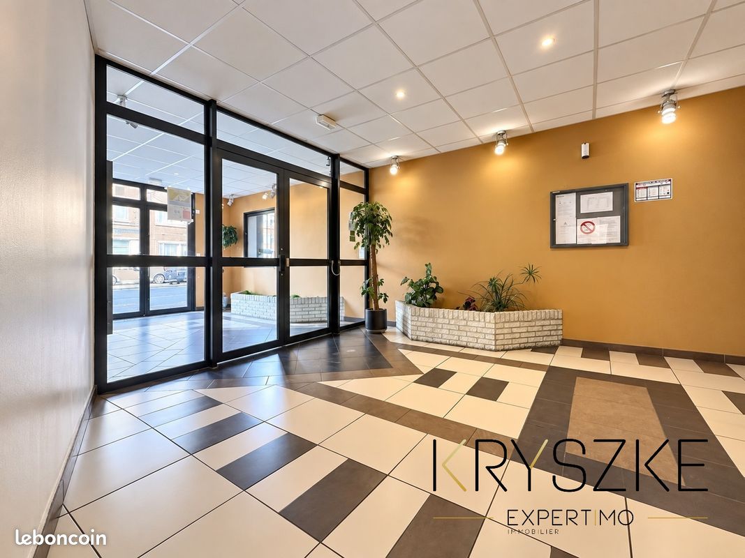Appartement 3 pièces 87 m² · à Lens · 87 m² · 135 000 €