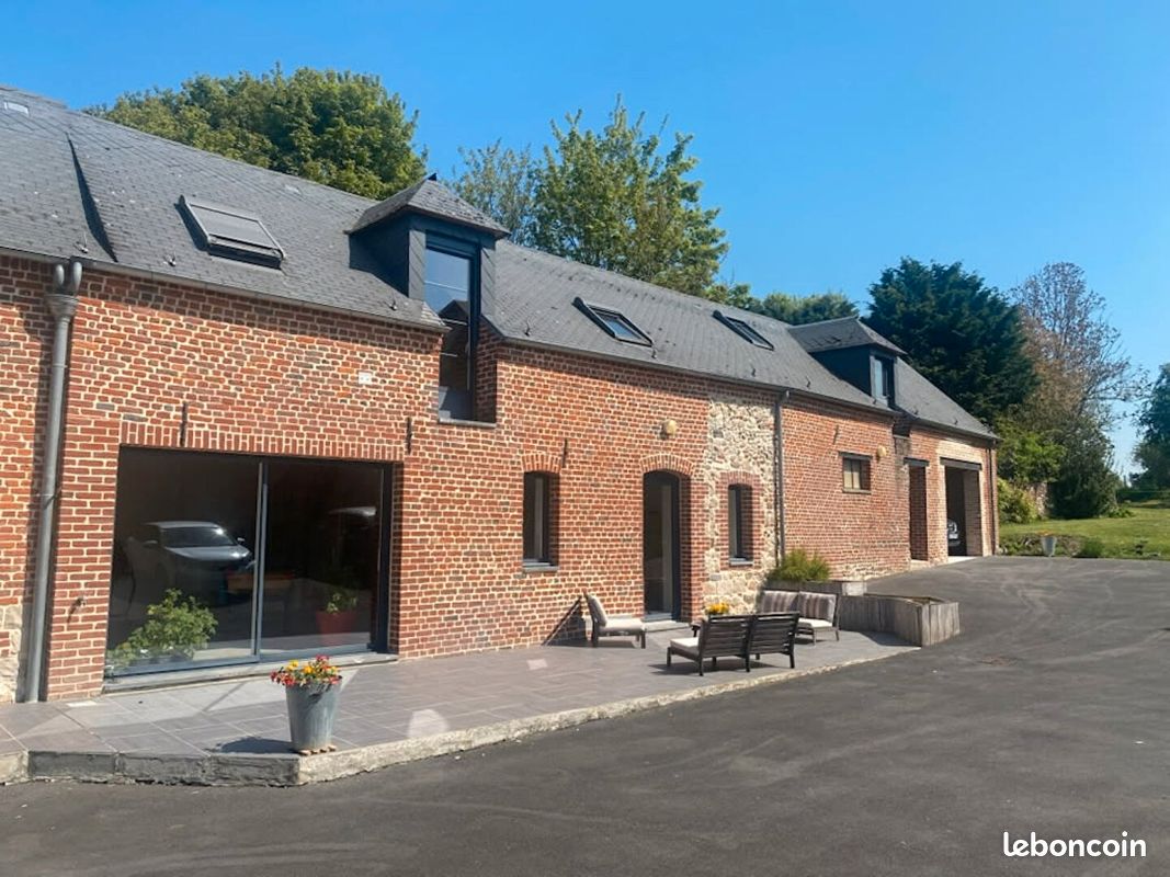 Maison 10 pièces 278 m² · à Vendegies-sur-Écaillon · 278 m² · 432 000 €