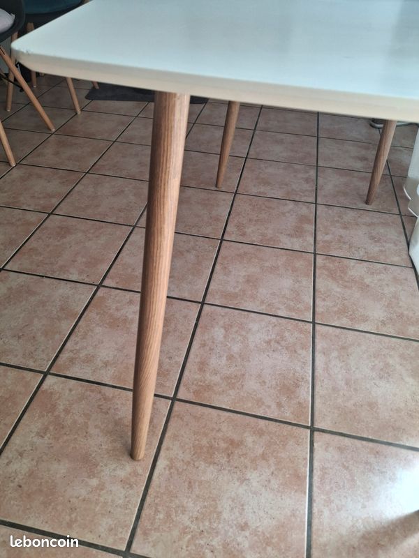 Table a manger scandinave (image 3)