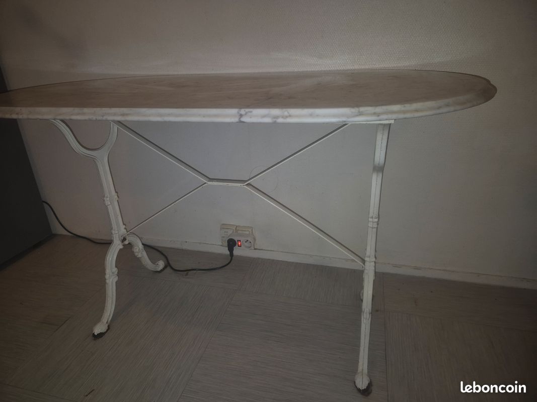 Table (image 3)