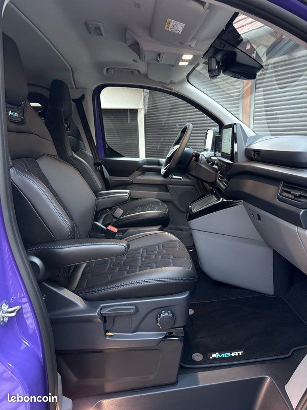 Ford Transit Custom MS-RT L2H1 - PHEV 233 ch – Turini purple SVO – Attelage Électrique – Dash Cam – Phares DSS – Double Porte Latérale – Neuf 70 km (image 6)