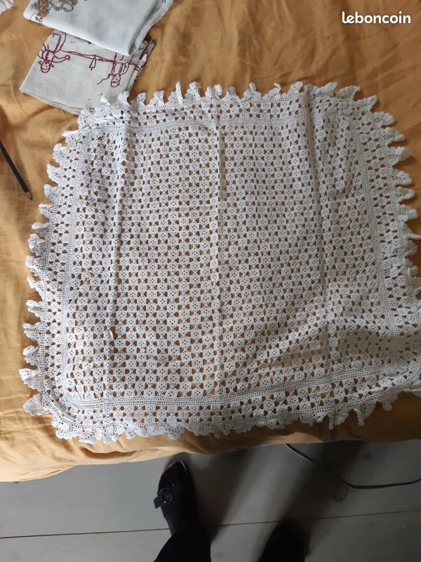 15 napperons (image 7)