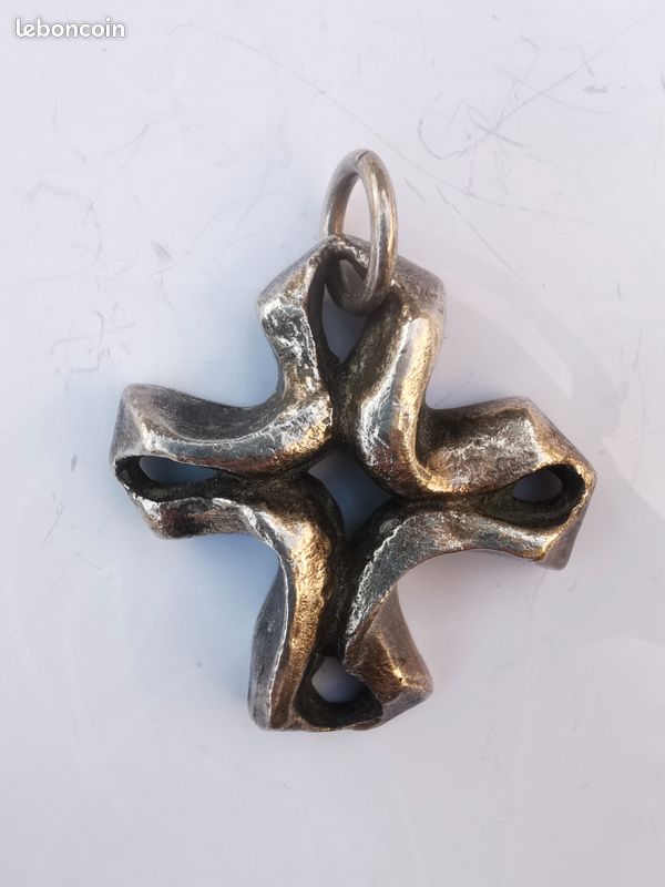 Flanc de carénage supérieur Ducati 916 (Défectueux) à Cossonay-Ville pour CHF 65 – retrait