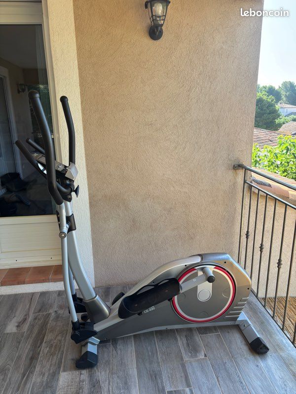 Vélo elliptique CARE Fitness CE 690 connecté Vélos