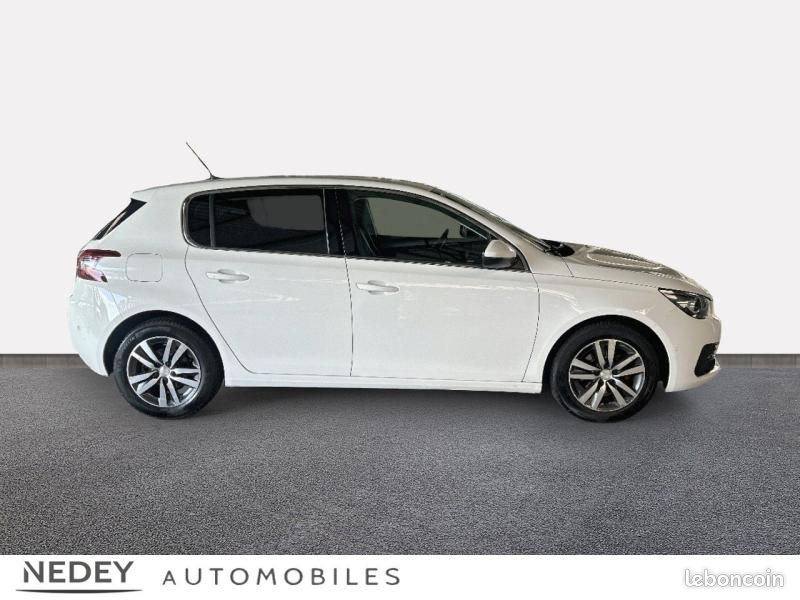 Peugeot 308 1.2 PureTech 130ch S&S Allure (image 4)