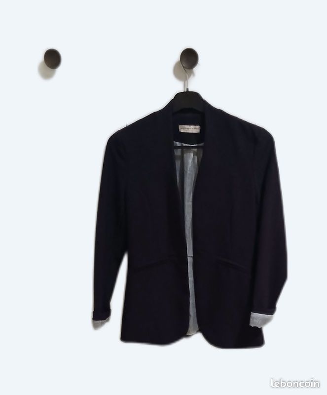 Veste Chic Zara Noire – Taille 34 – Neuf Sans Étiquettes