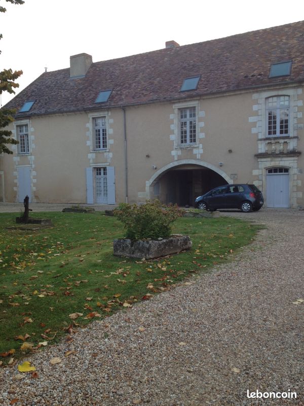Appartement 1 pièce 42 m² · à Jaunay-Marigny · 42 m² · 311 €/mois