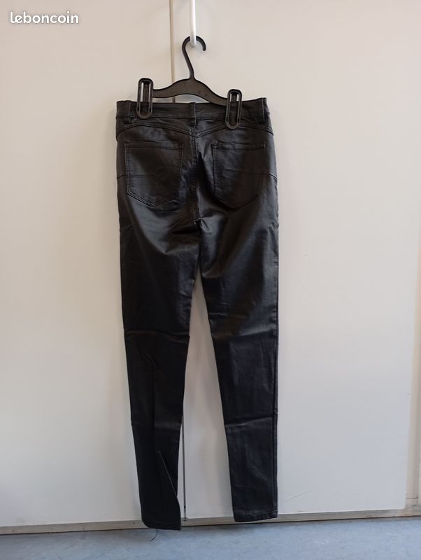 Pantalon noir taille s femme simili cuir neuf (image 2)