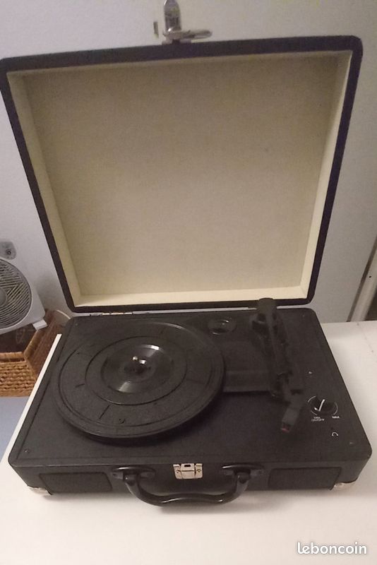 Tourne disque vintage (image 1)