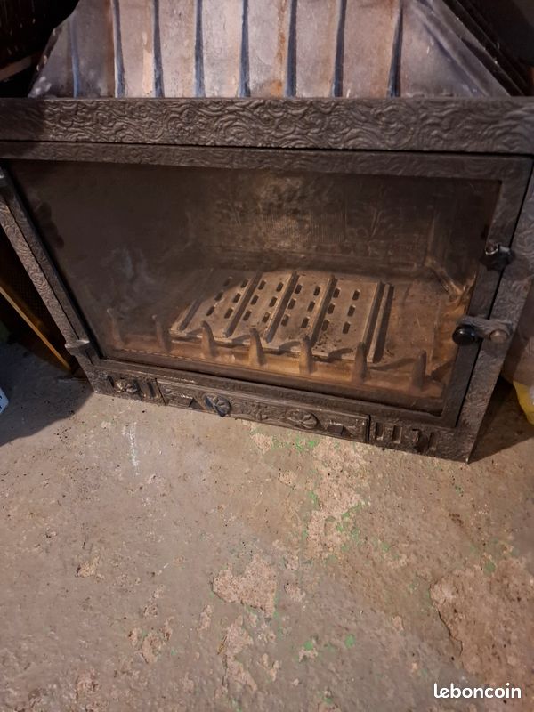 Vend insert grille décorative matériaux fonte très bon état (image 2)
