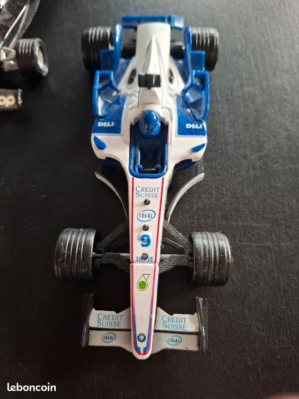 Petite voiture Formule 1 (image 2)