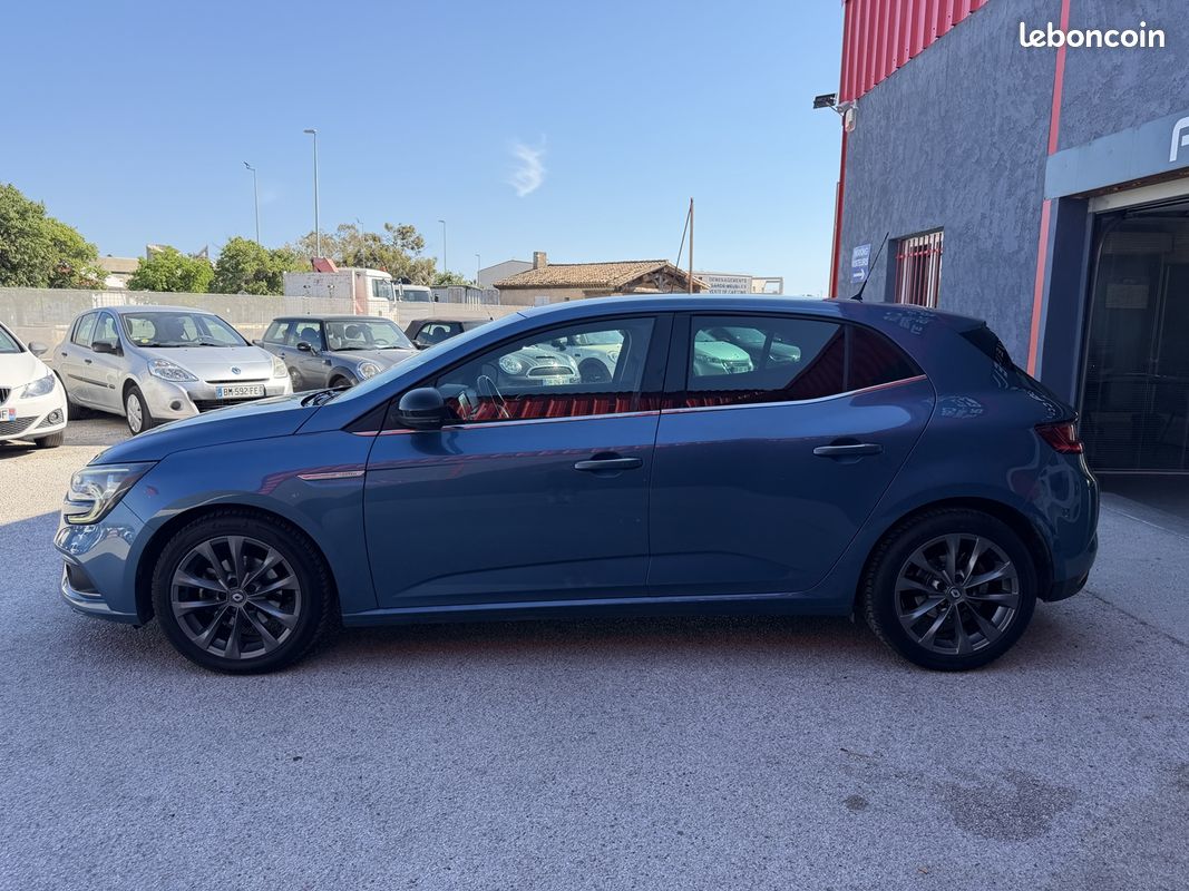 Renault MEGANE IV 1.2 TCE 130CH ENERGY LIMITED (image 2)