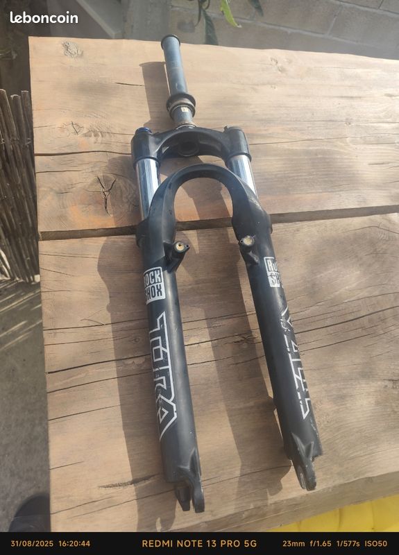 Fourche Rockshox Tora 302 Équipements vélos