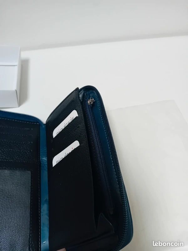 Portefeuille femme Paquetage neuf – noir & bleu – avec boîte (image 8)