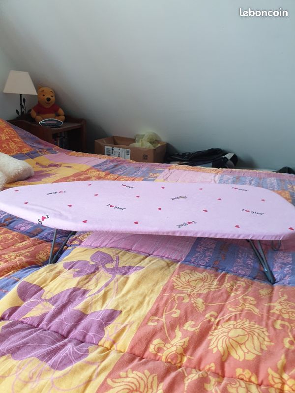 Table a repasser de voyage (image 1)