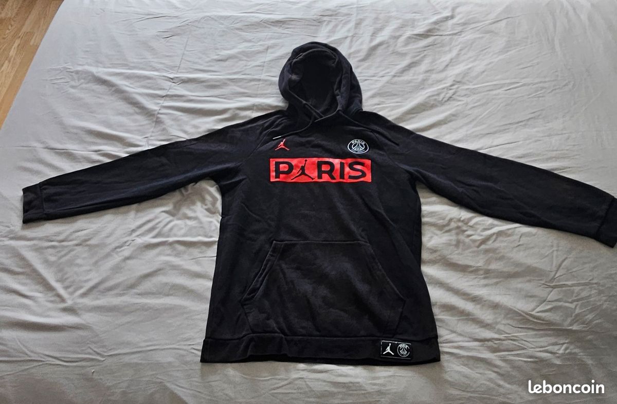 Sweat PSG JORDAN taille L noir et rouge Paiement LBC et livraison