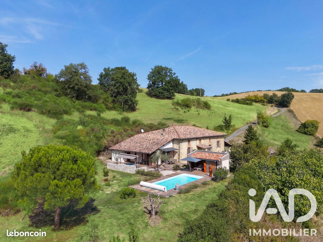 Maison 5 pièces 185 m² · à Ambax · 185 m² · 345 000 €