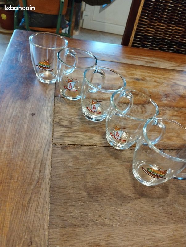 Divers mugs (image 8)