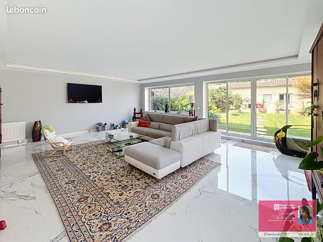 Maison 8 pièces 230 m² (image 2)