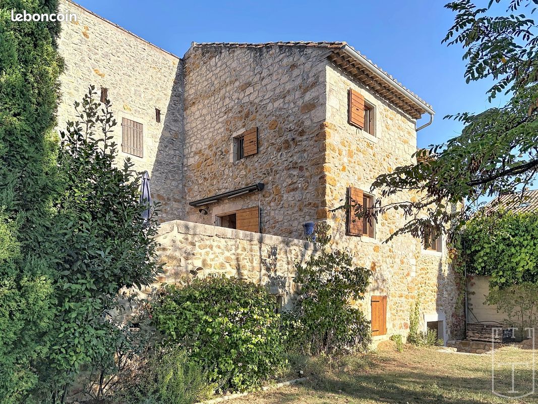 Maison 6 pièces 175 m² · à Vallon-Pont-d'Arc · 175 m² · 473 000 €