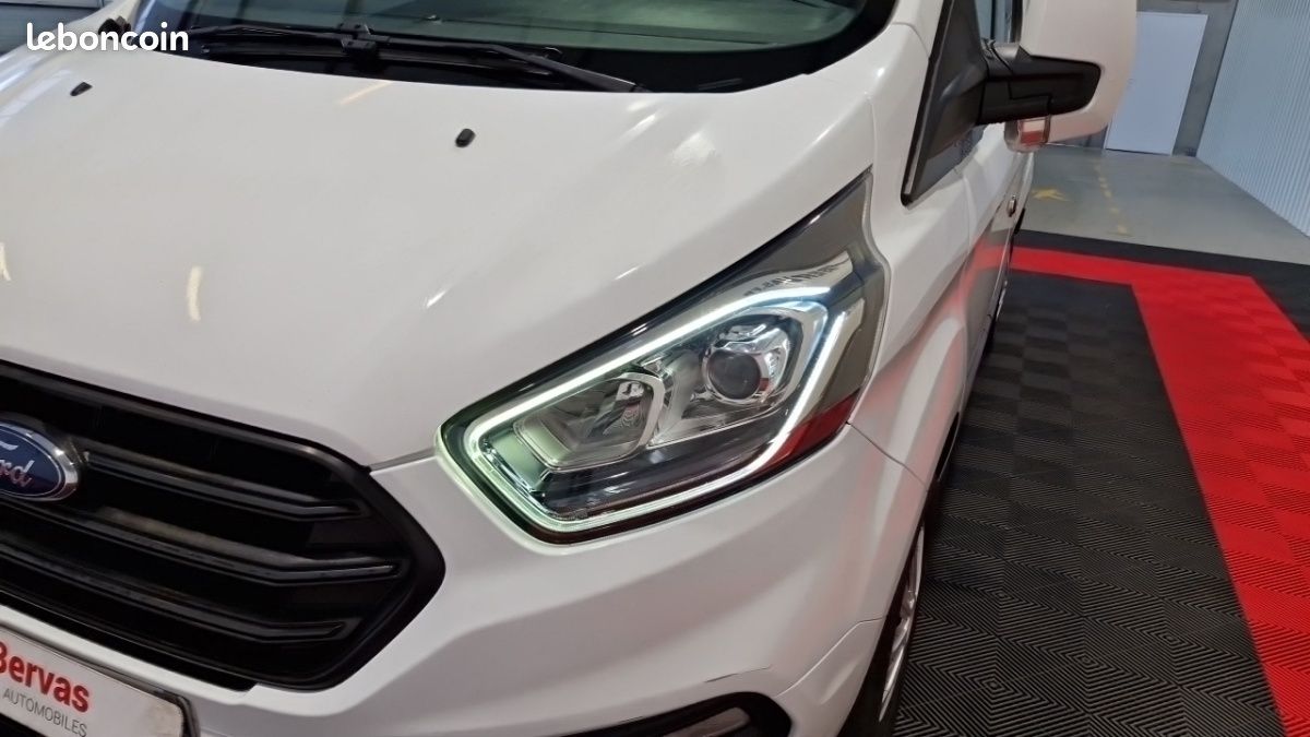 Ford Transit Custom 280 L1H2 2.0 ECOBLUE 105 TREND BUSINE (image 24)