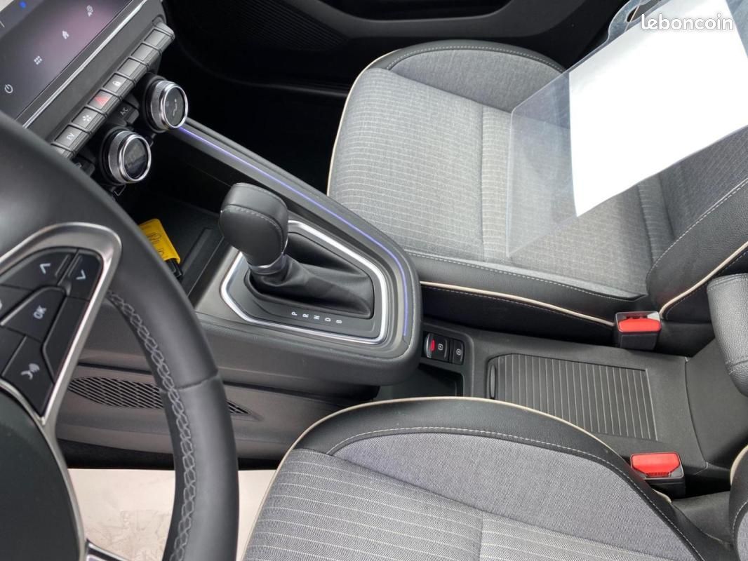 Renault Clio V E-Tech full hybrid 145 ch GSR2 Techno (image 11)