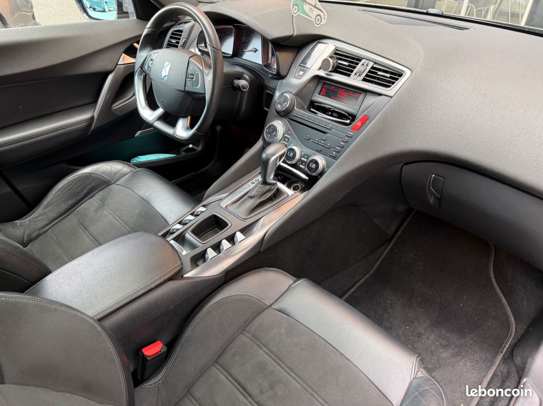 DS DS 5 1.6 THP 155CV SOCHIC BVA - MOTEUR A CHAINE - TOIT PANORAMIQUe (image 28)