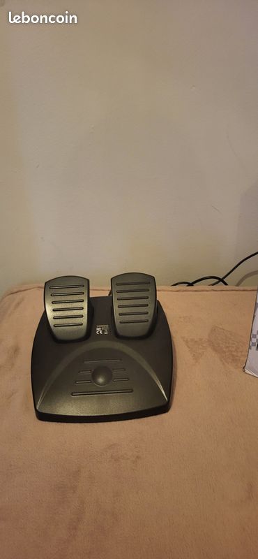 Volant et pédales de jeu Vidéo PRO Race Pro SV200 compatible Xbox Séries X|S PS3 PS4 SWITCH PC SUBSONIC (image 2)