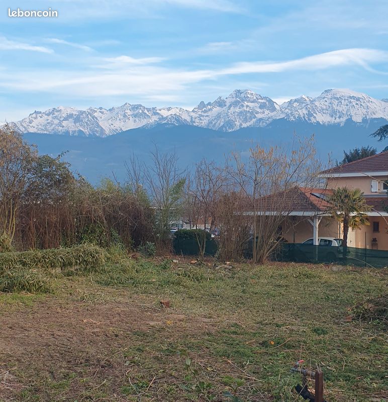 Terrain 1000m² à Montbonnot limite Meylan · à Montbonnot-Saint-Martin · 349 000 €