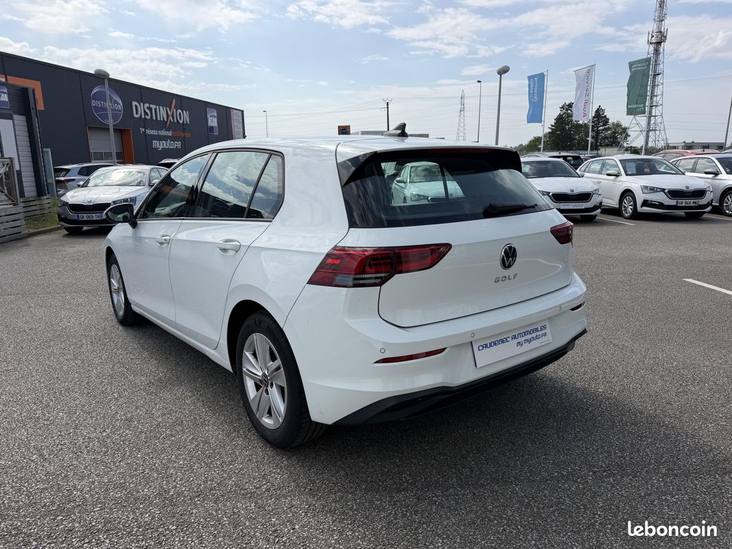 VOLKSWAGEN Golf 2.0 TDI 150 DSG7 Life Plus (image 3)