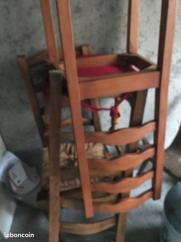Chaise bois massif (image 1)