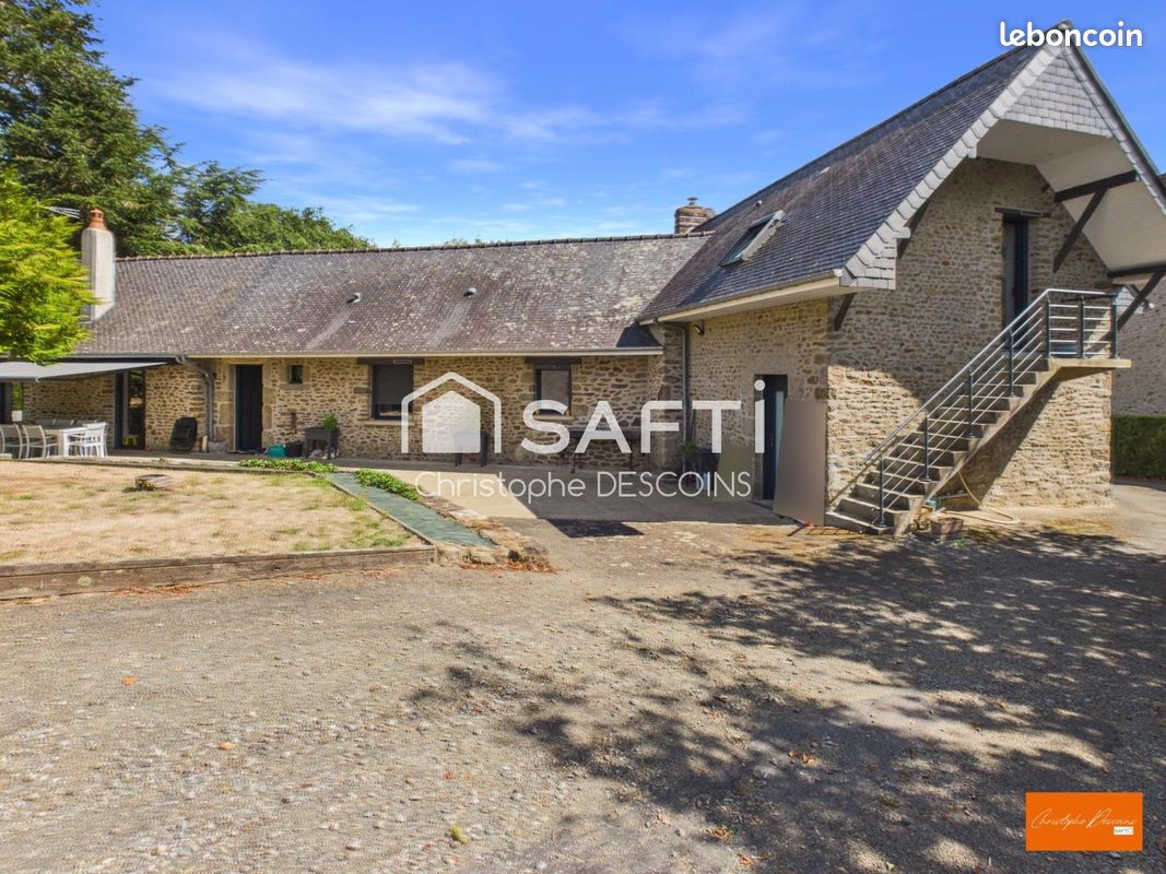 Maison 7 pièces 160 m² · à La Chapelle-au-Riboul · 160 m² · 244 000 €