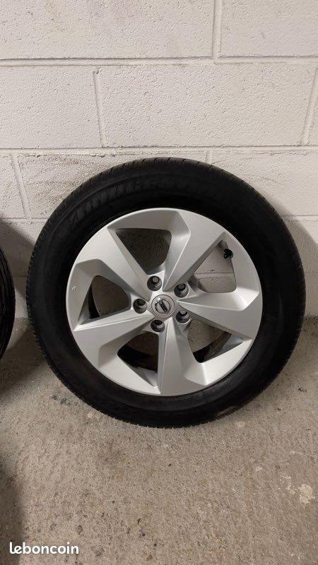Jante Aluminium Alliage 17 Pouces Nissan Qashqai Phase 2 - Réf. D0300EY17A - Occasion Bon État